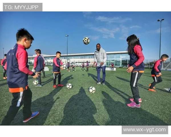 四年级小学生眼中的足球世界与梦想之旅